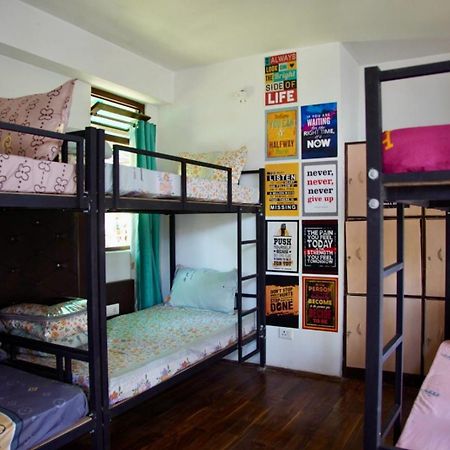 Hostel Backpackers Den Gangtok Exterior foto
