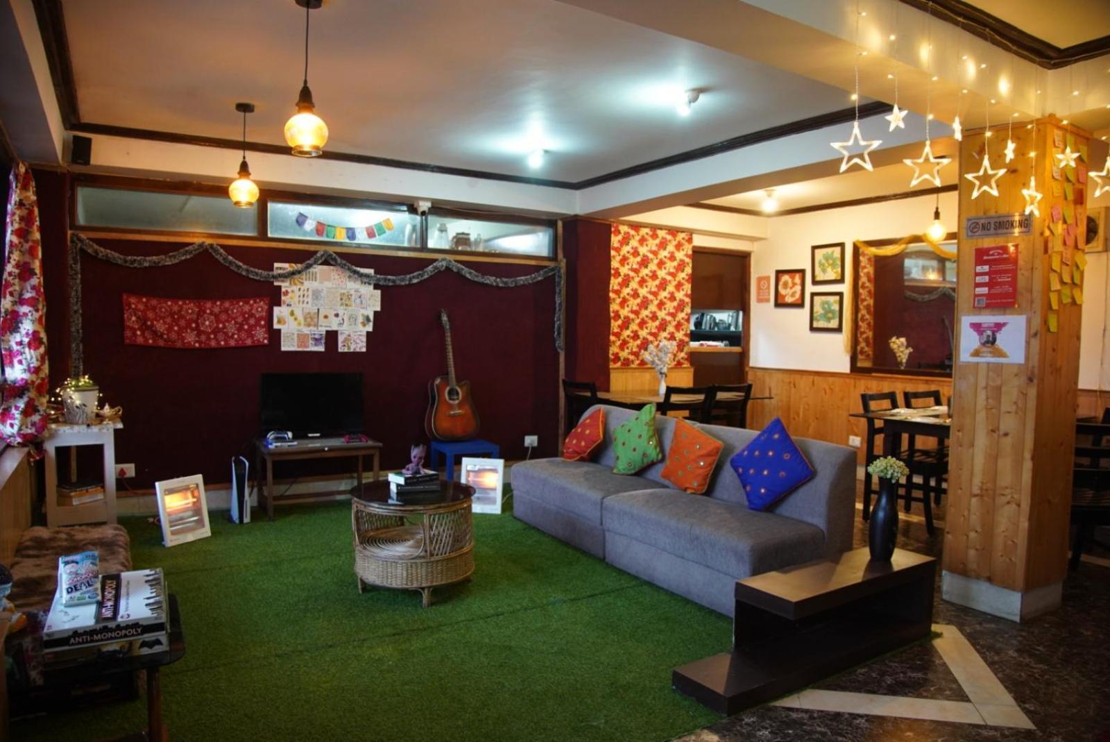 Hostel Backpackers Den Gangtok Exterior foto