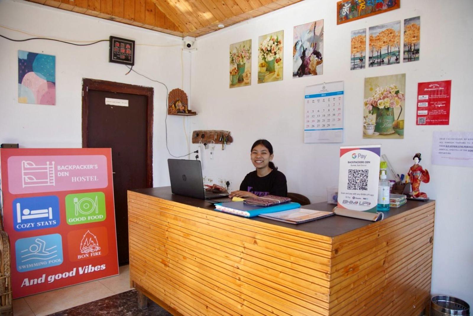 Hostel Backpackers Den Gangtok Exterior foto
